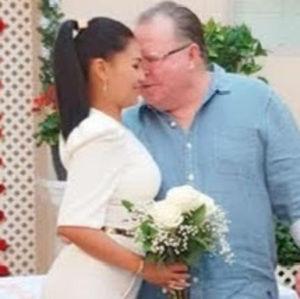 Meet your Posher, Claire